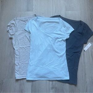 Classic Scoop Neck Women’s Tee - light blue, Light Gray, & Charcoal